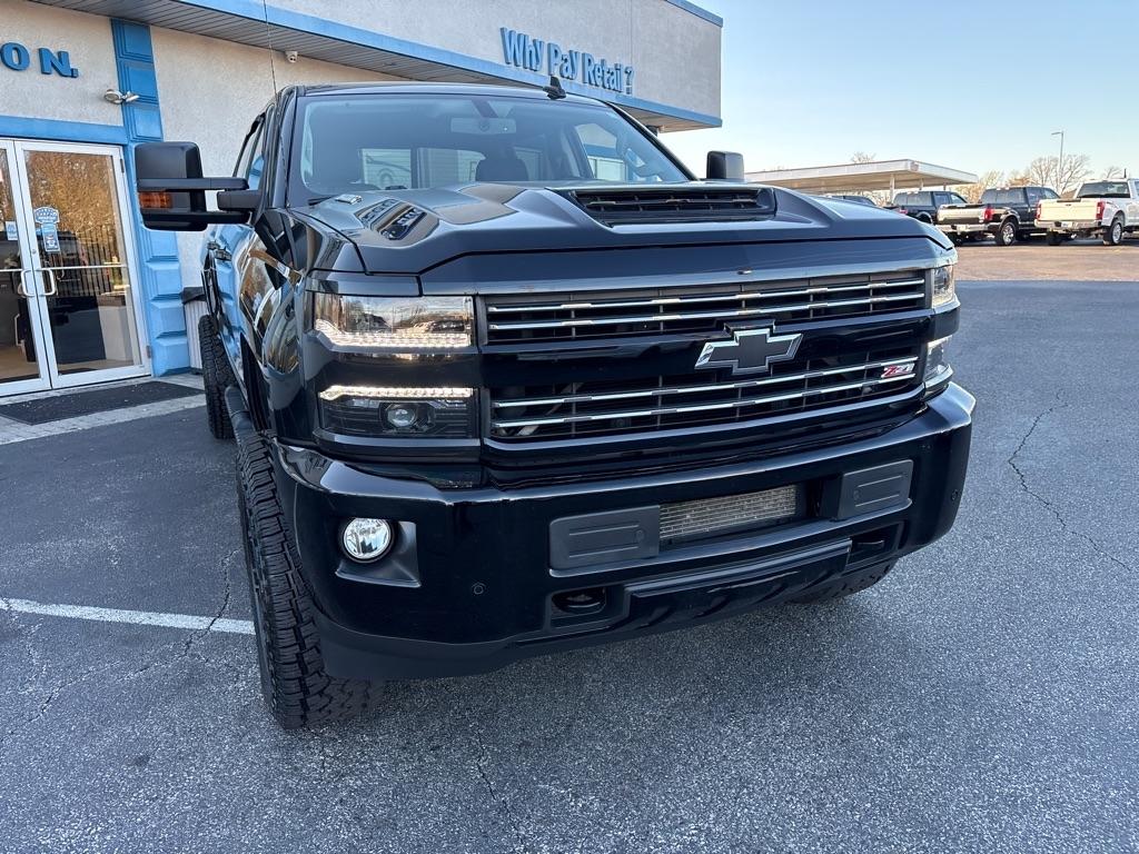 Chevrolet Silverado 2500HD LTZ Crew Cab 4WD 2019
