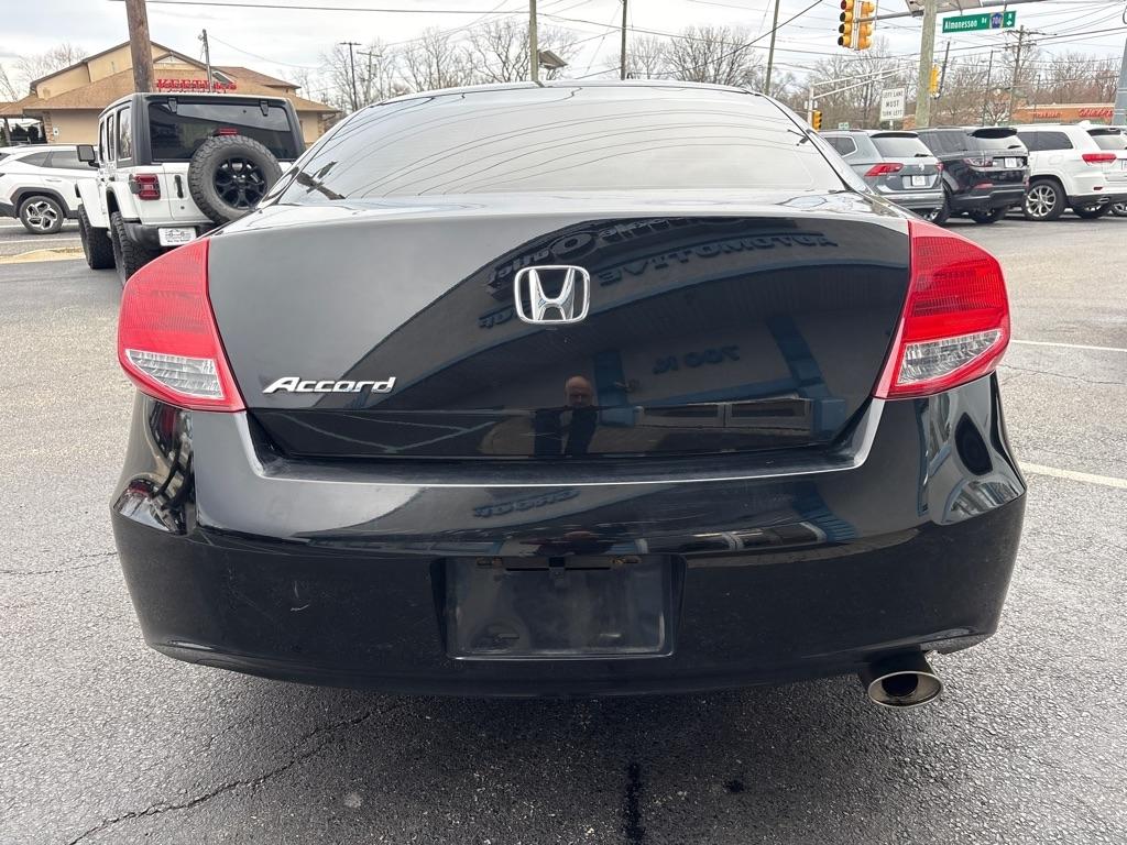 Honda Accord  2011