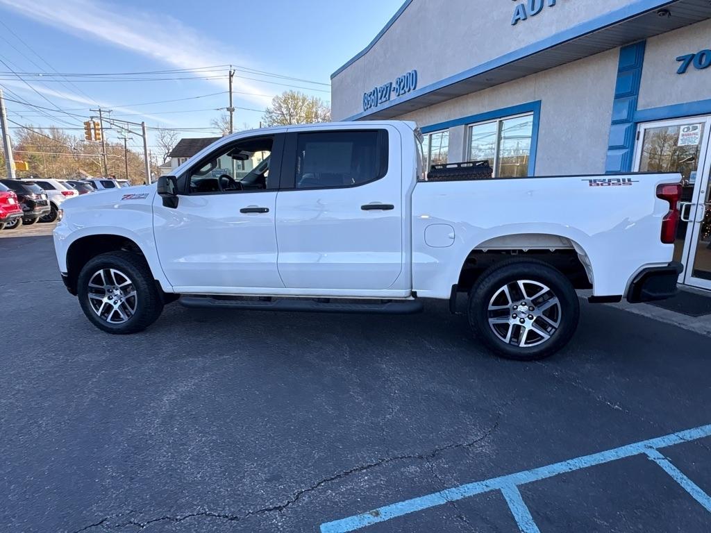 Chevrolet Silverado 1500 4WD Crew Cab 147" Custom Trail Boss 2020