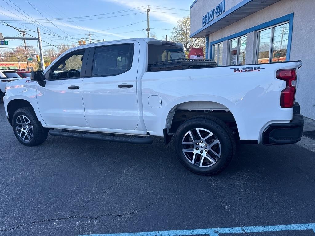 Chevrolet Silverado 1500 4WD Crew Cab 147" Custom Trail Boss 2020