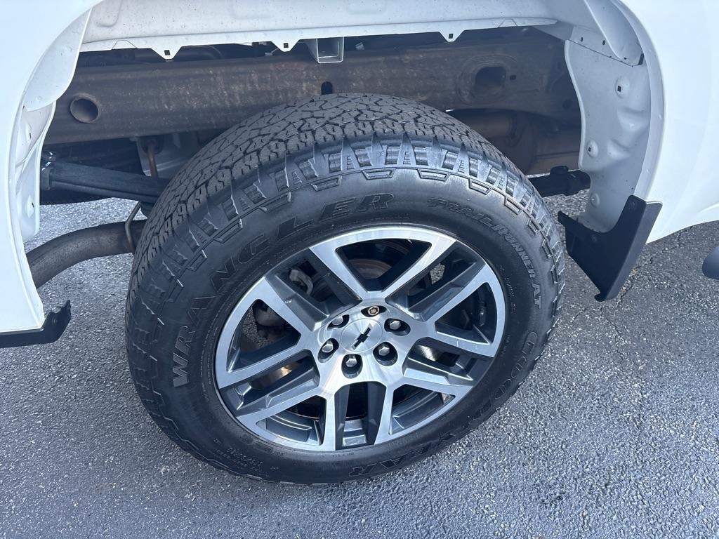 Chevrolet Silverado 1500 4WD Crew Cab 147" Custom Trail Boss 2020