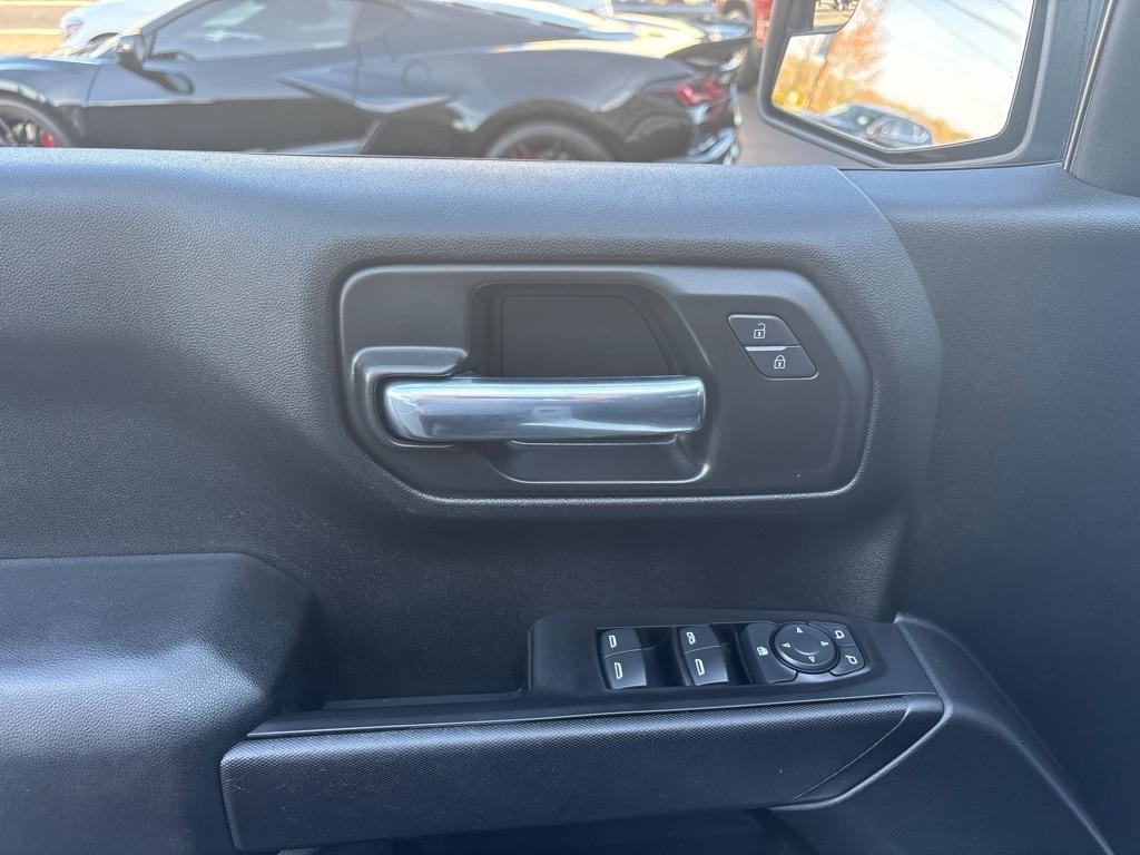 Chevrolet Silverado 1500 4WD Crew Cab 147" Custom Trail Boss 2020