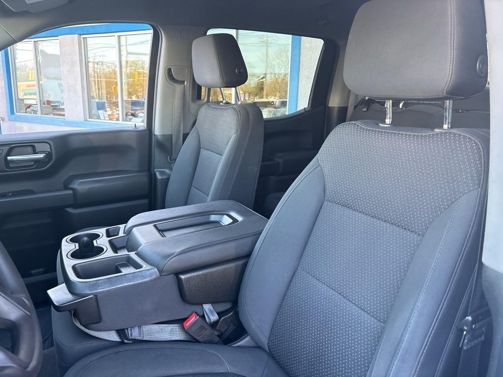 Chevrolet Silverado 1500 4WD Crew Cab 147" Custom Trail Boss 2020