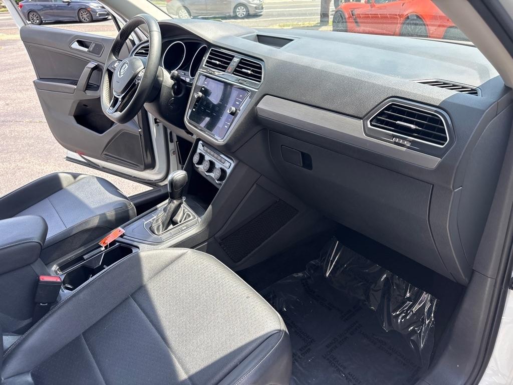Volkswagen Tiguan 2.0T SE FWD 2021