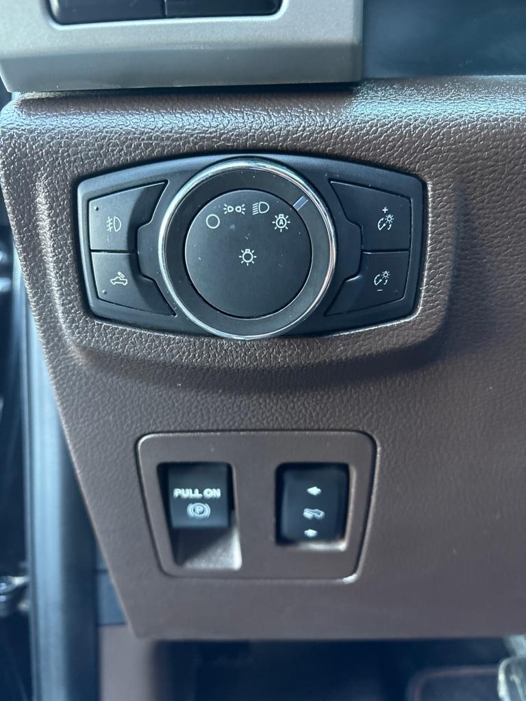 Ford F-150 4WD SuperCrew 145" XLT 2020