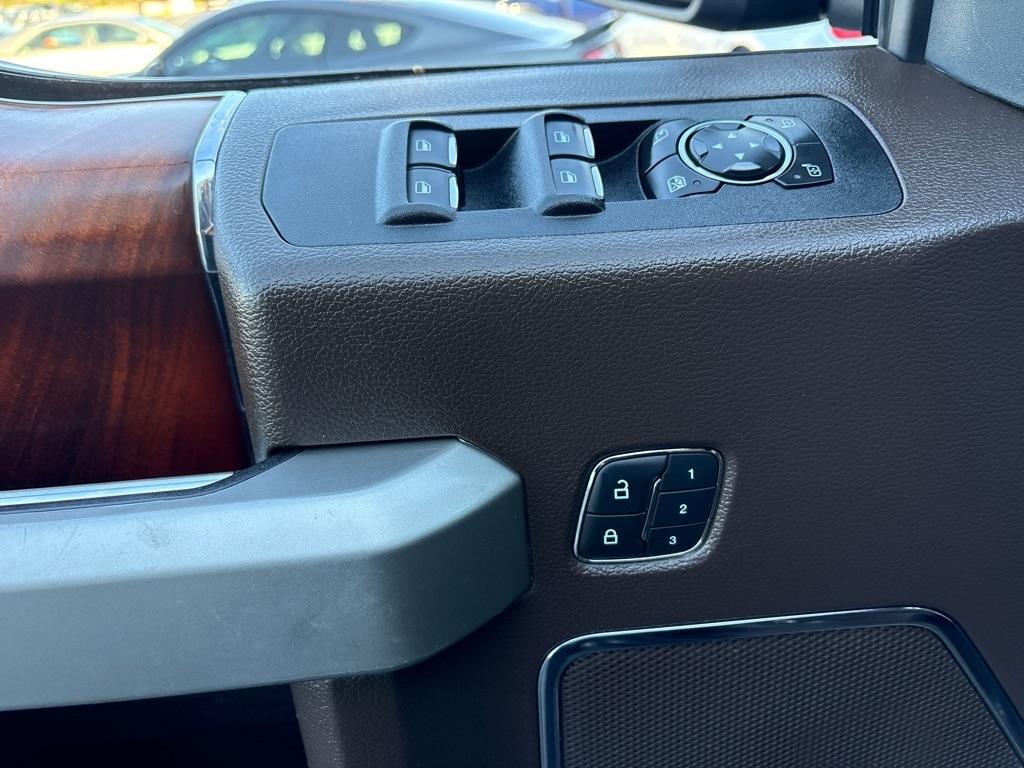 Ford F-150 4WD SuperCrew 145" XLT 2020