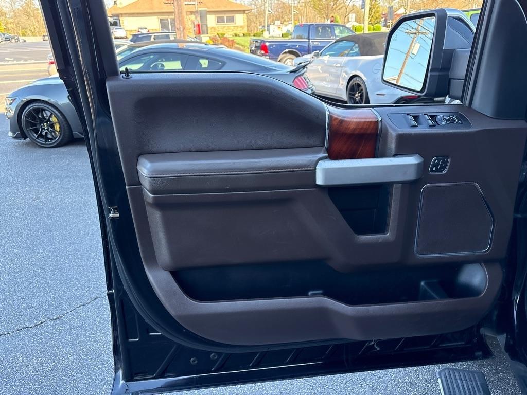 Ford F-150 4WD SuperCrew 145" XLT 2020