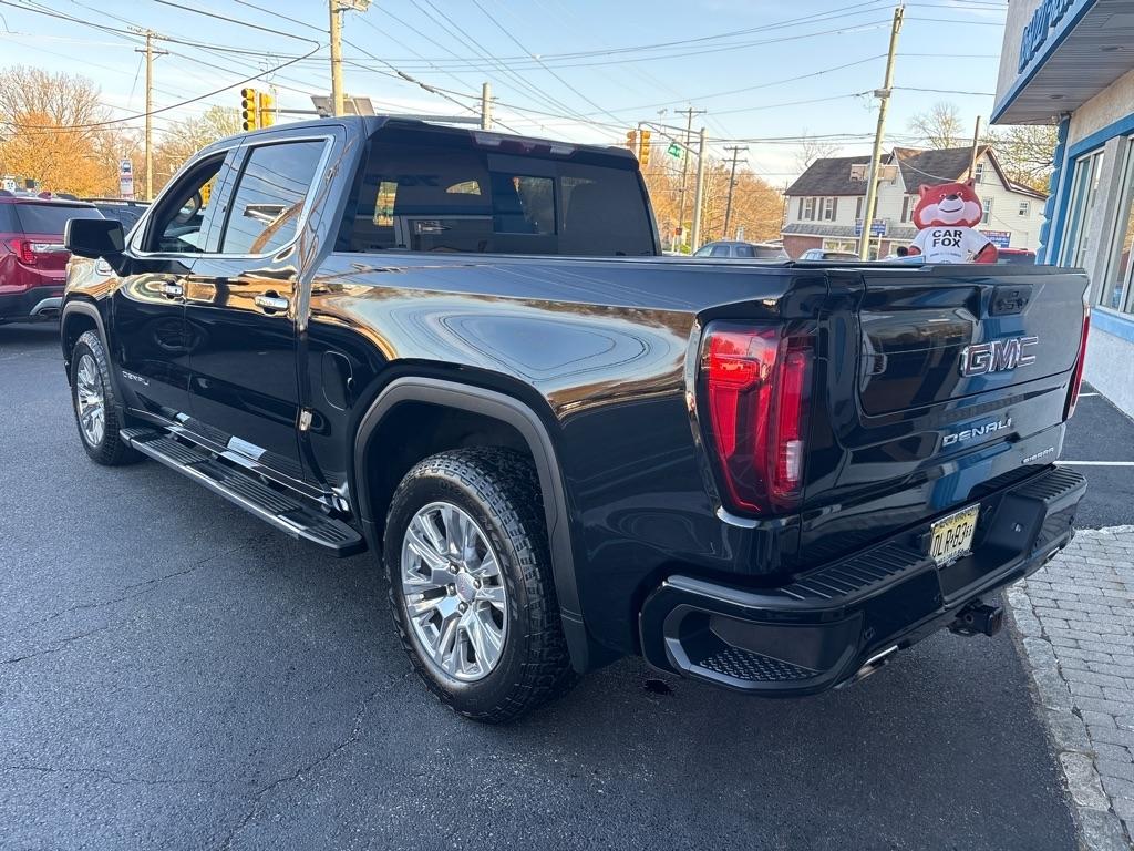 GMC Sierra 1500 4WD Crew Cab 147" Denali 2023