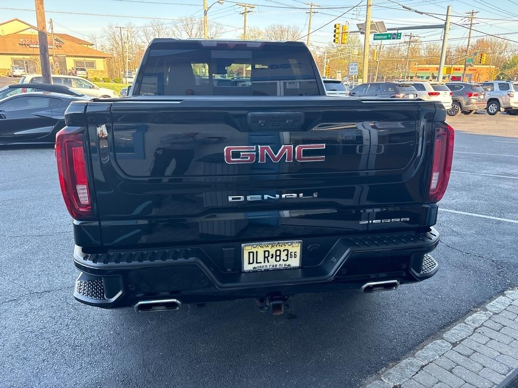 GMC Sierra 1500 4WD Crew Cab 147" Denali 2023