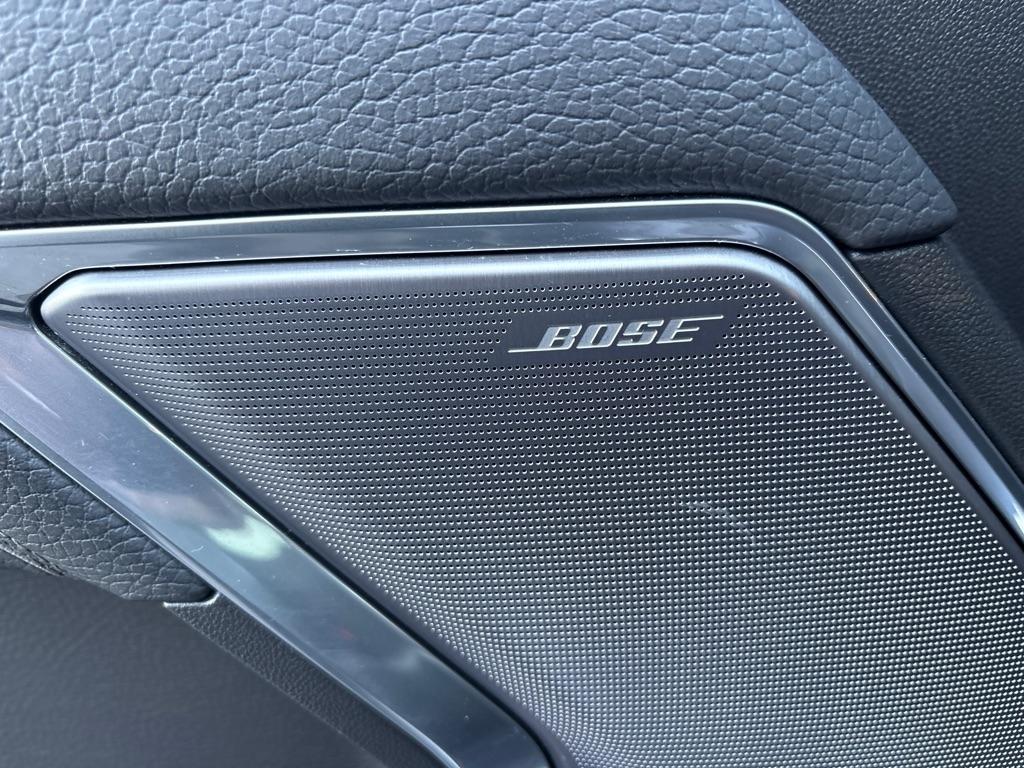 GMC Sierra 1500 4WD Crew Cab 147" Denali 2023