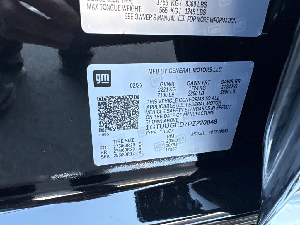 GMC Sierra 1500 4WD Crew Cab 147" Denali 2023