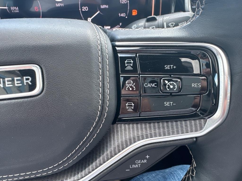 Jeep Grand Wagoneer Series II 4x4 2024