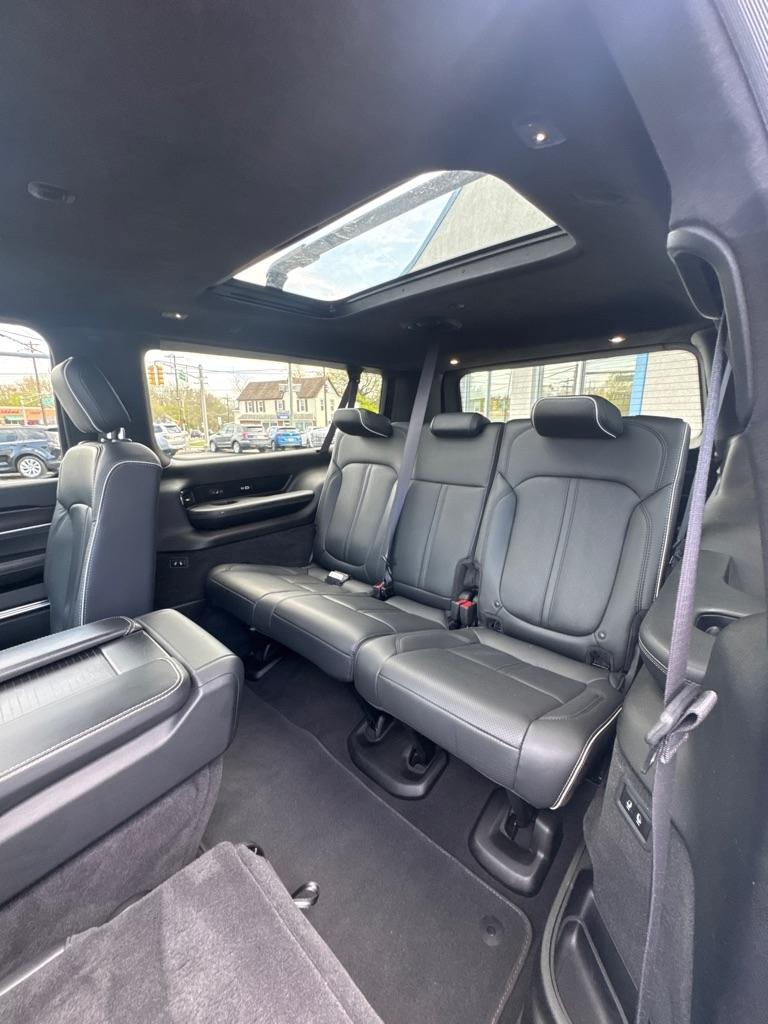 Jeep Grand Wagoneer Series II 4x4 2024