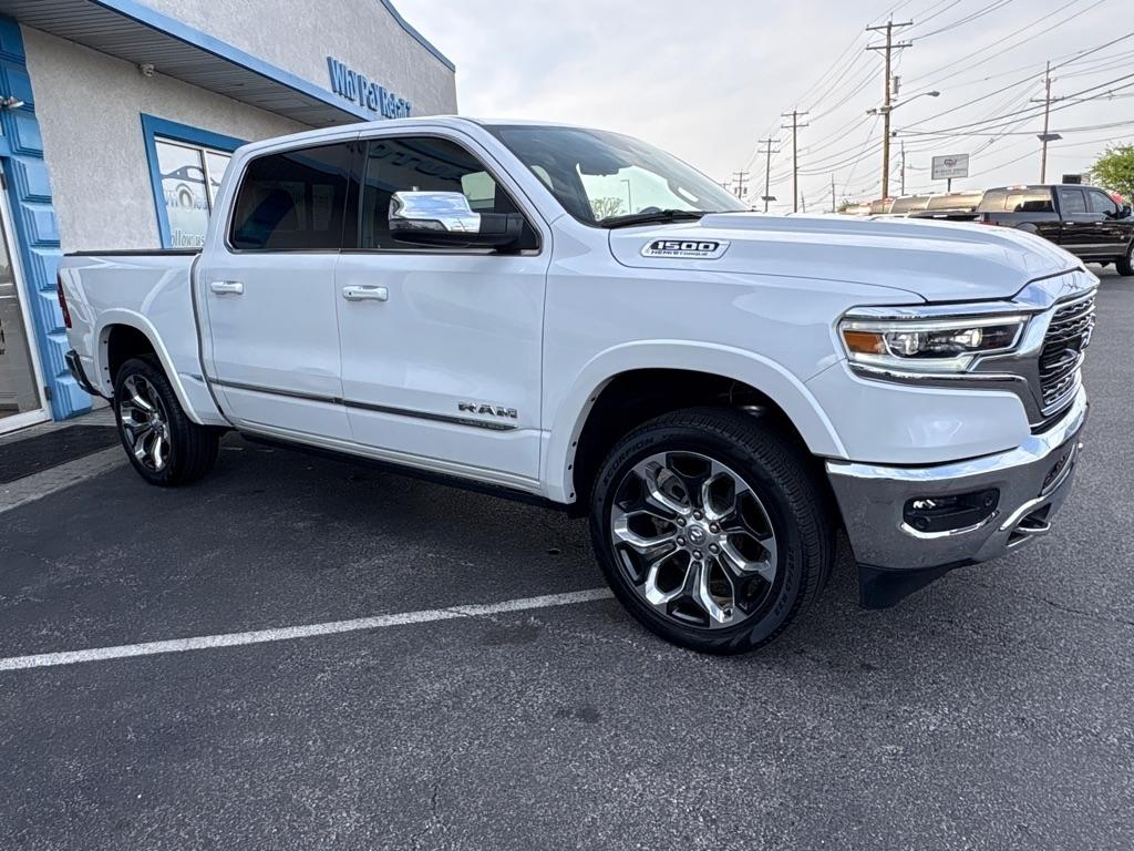 RAM 1500 Limited 4x4 Crew Cab 5'7" Box 2023
