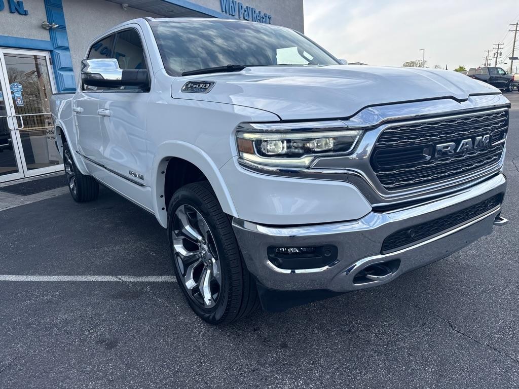 RAM 1500 Limited 4x4 Crew Cab 5'7" Box 2023
