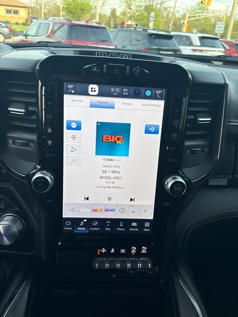 RAM 1500 Limited 4x4 Crew Cab 5'7" Box 2023