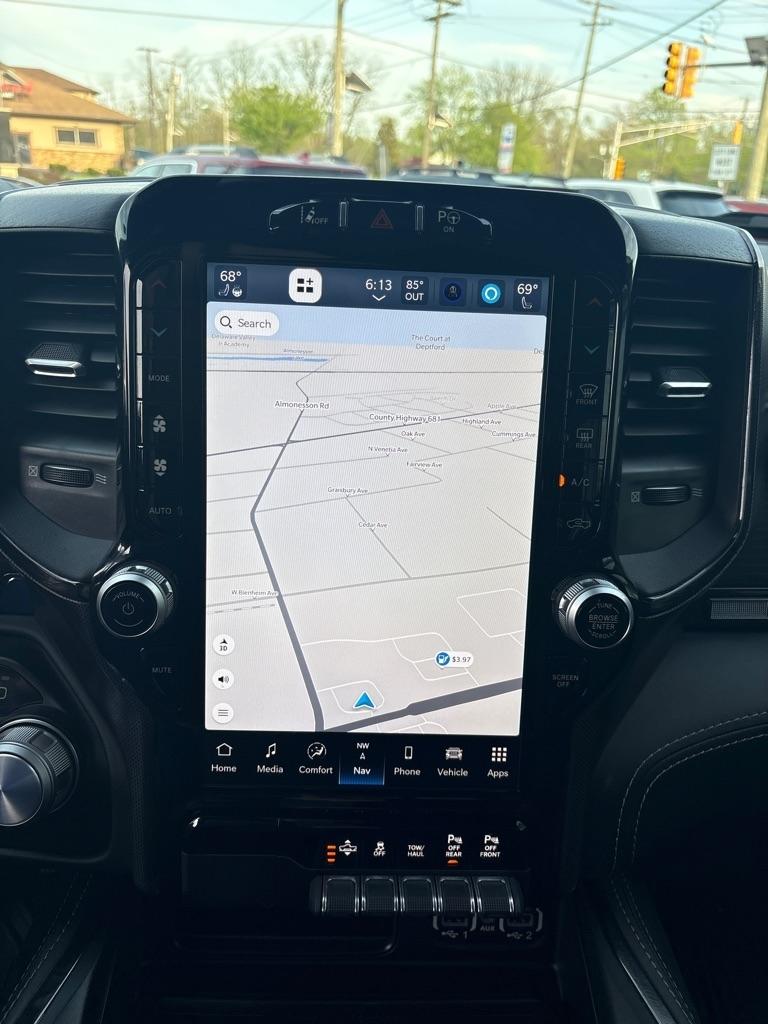 RAM 1500 Limited 4x4 Crew Cab 5'7" Box 2023