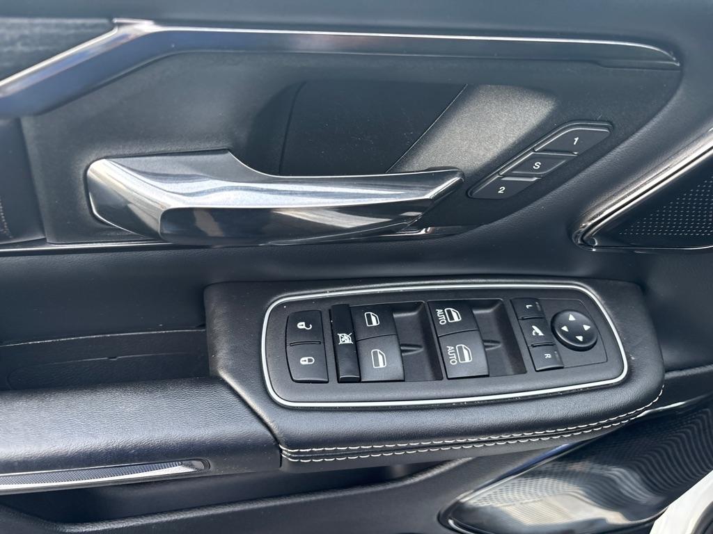 RAM 1500 Limited 4x4 Crew Cab 5'7" Box 2023