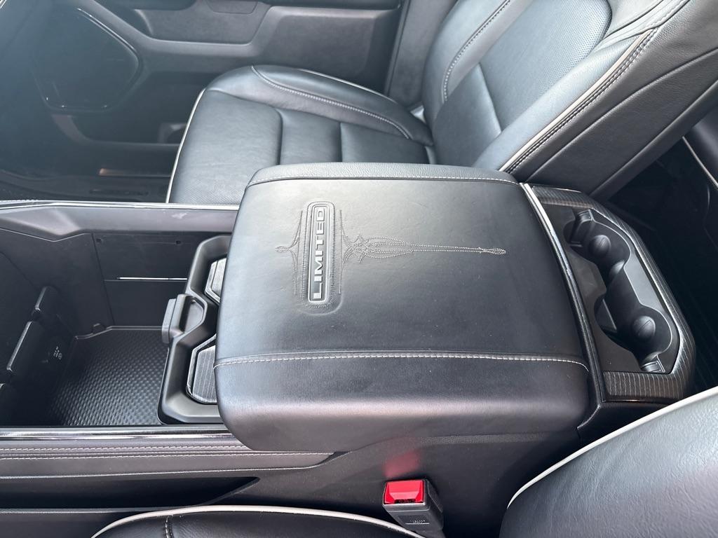 RAM 1500 Limited 4x4 Crew Cab 5'7" Box 2023