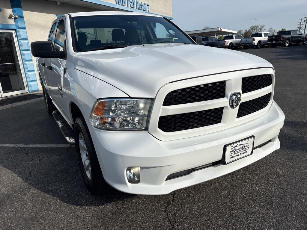RAM 1500 Classic Express 4x4 Quad Cab 6'4" Box 2019