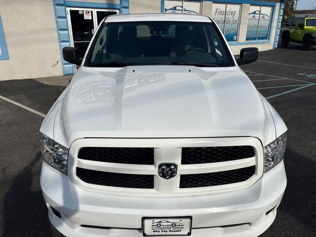 RAM 1500 Classic Express 4x4 Quad Cab 6'4" Box 2019