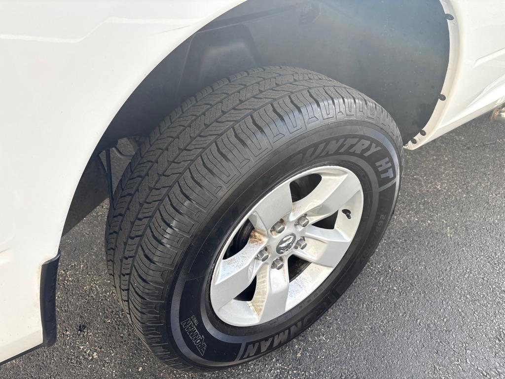 RAM 1500 Classic Express 4x4 Quad Cab 6'4" Box 2019