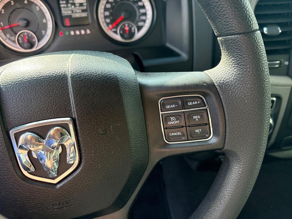 RAM 1500 Classic Express 4x4 Quad Cab 6'4" Box 2019