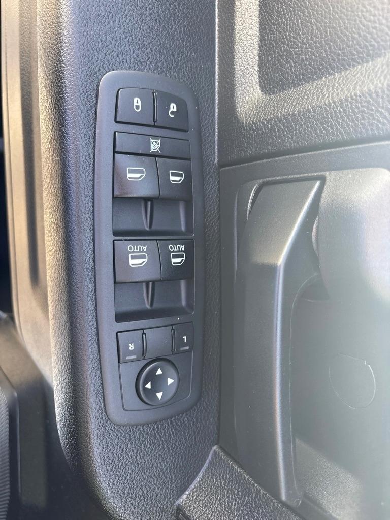 RAM 1500 Classic Express 4x4 Quad Cab 6'4" Box 2019