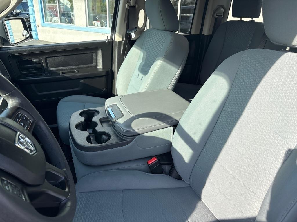 RAM 1500 Classic Express 4x4 Quad Cab 6'4" Box 2019