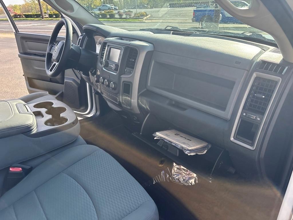 RAM 1500 Classic Express 4x4 Quad Cab 6'4" Box 2019