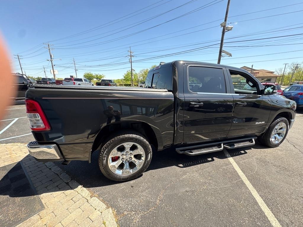 RAM 1500 Big Horn 4x4 Crew Cab 5'7" Box 2022