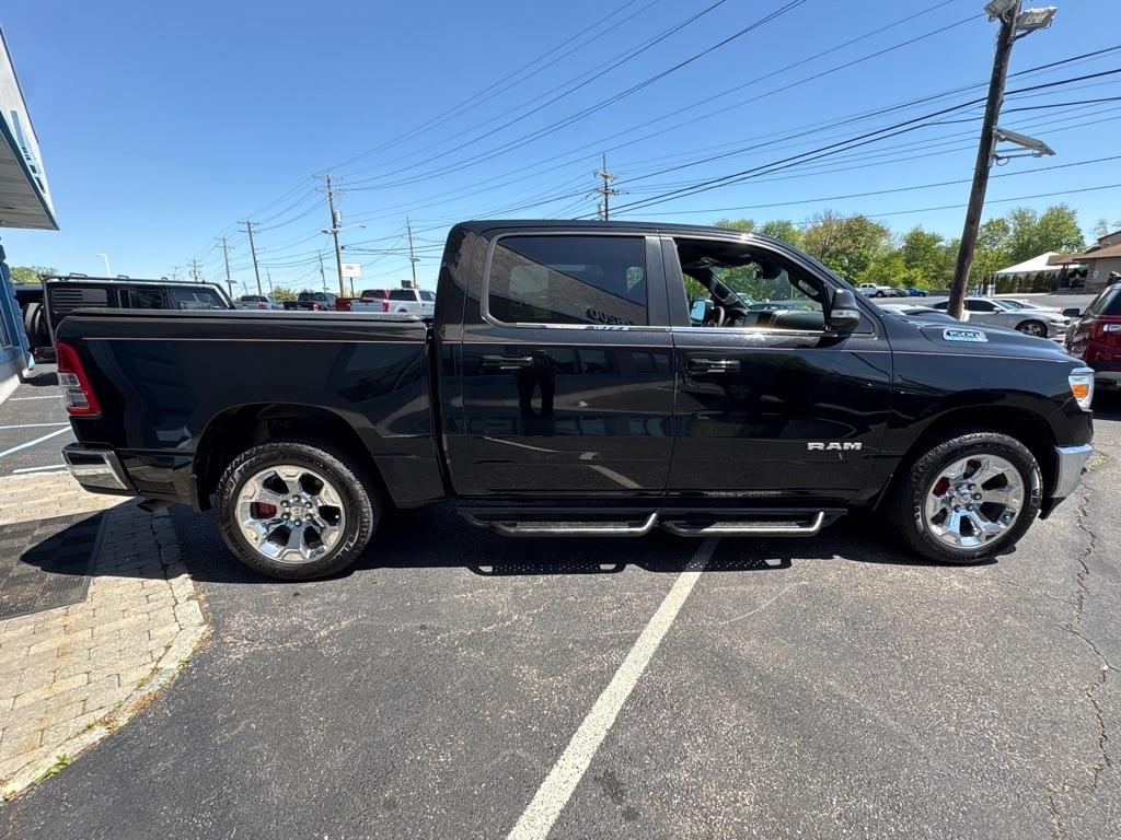 RAM 1500 Big Horn 4x4 Crew Cab 5'7" Box 2022