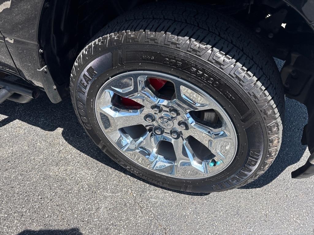 RAM 1500 Big Horn 4x4 Crew Cab 5'7" Box 2022