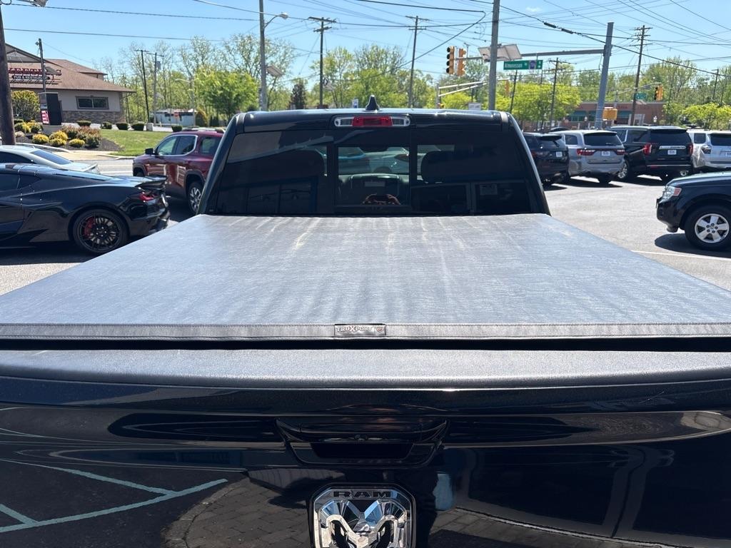 RAM 1500 Big Horn 4x4 Crew Cab 5'7" Box 2022
