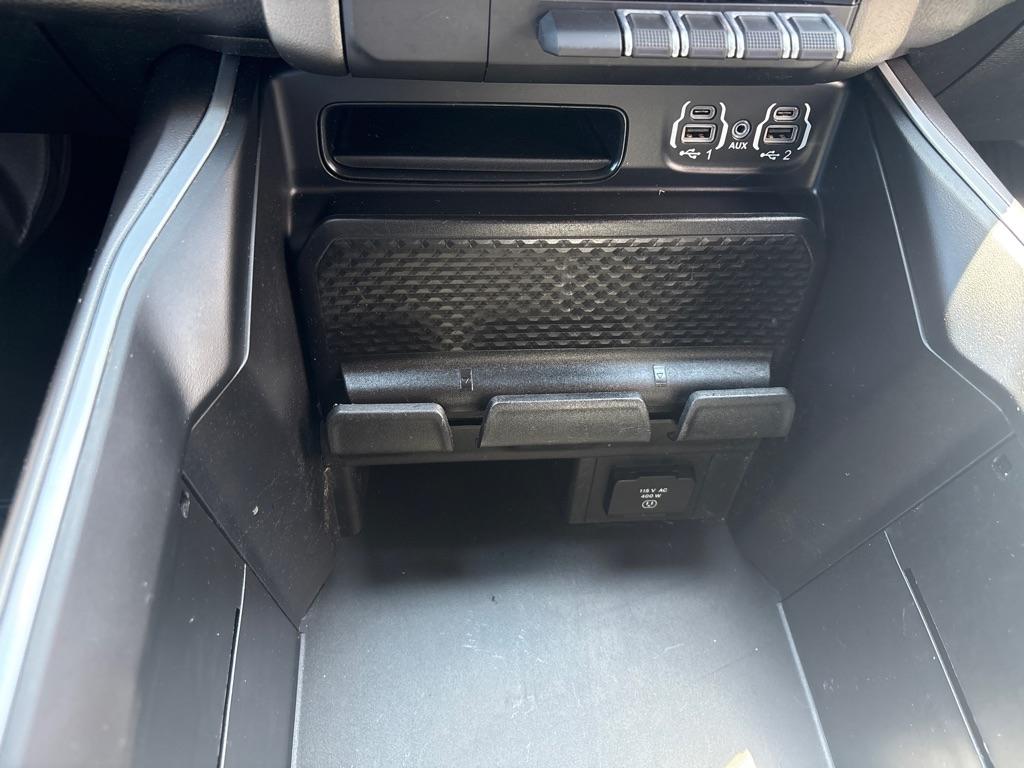 RAM 1500 Big Horn 4x4 Crew Cab 5'7" Box 2022