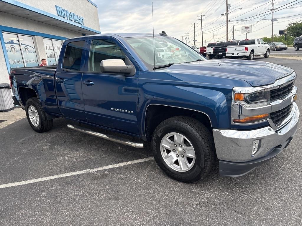 Chevrolet Silverado 1500 4WD Double Cab 143.5" LT w/1LT 2017