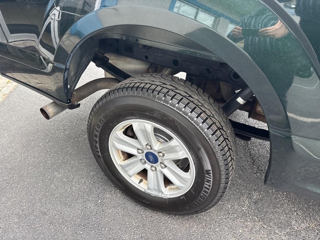 Ford F-150 4WD SuperCab 145" XLT 2016