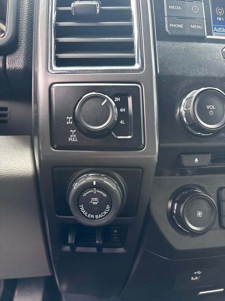 Ford F-150 4WD SuperCab 145" XLT 2016