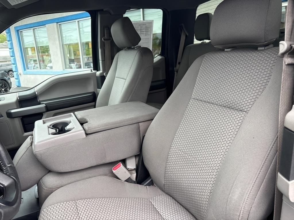 Ford F-150 4WD SuperCab 145" XLT 2016