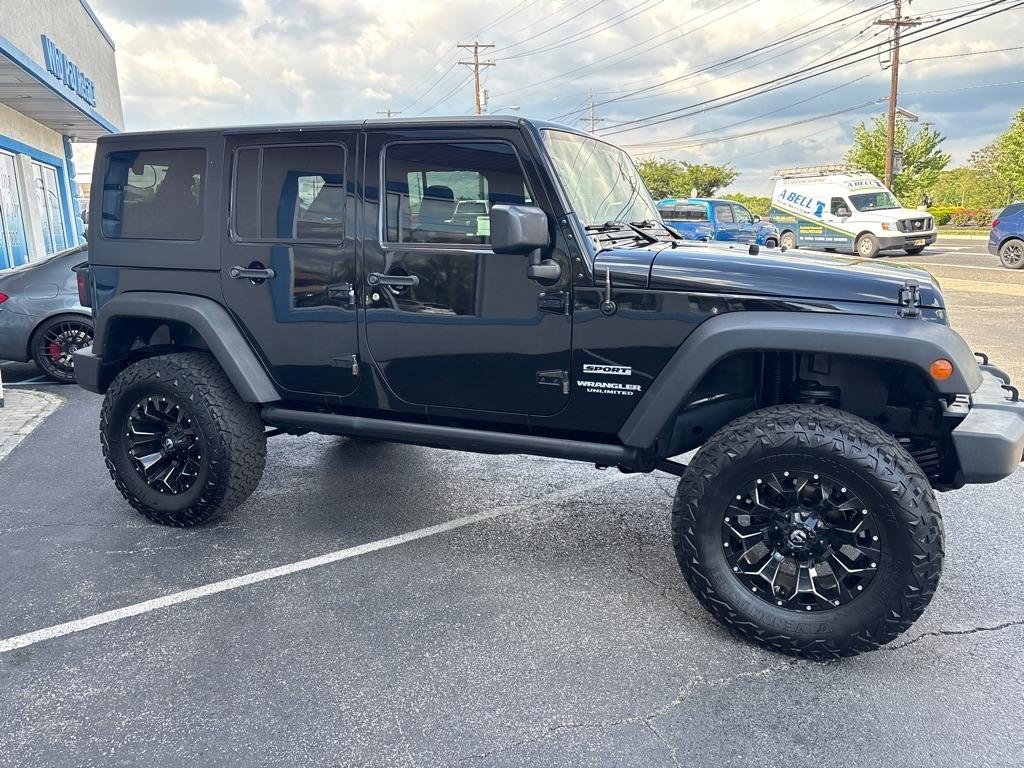 Jeep Wrangler Unlimited 4WD 4dr Sport 2016