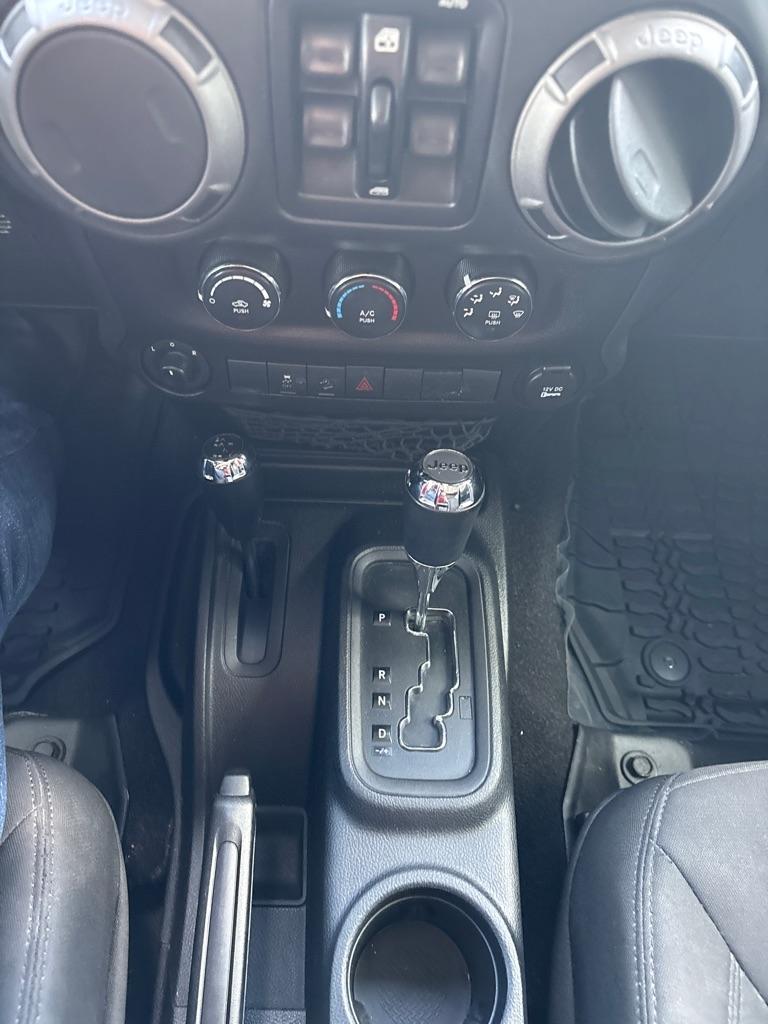 Jeep Wrangler Unlimited 4WD 4dr Sport 2016