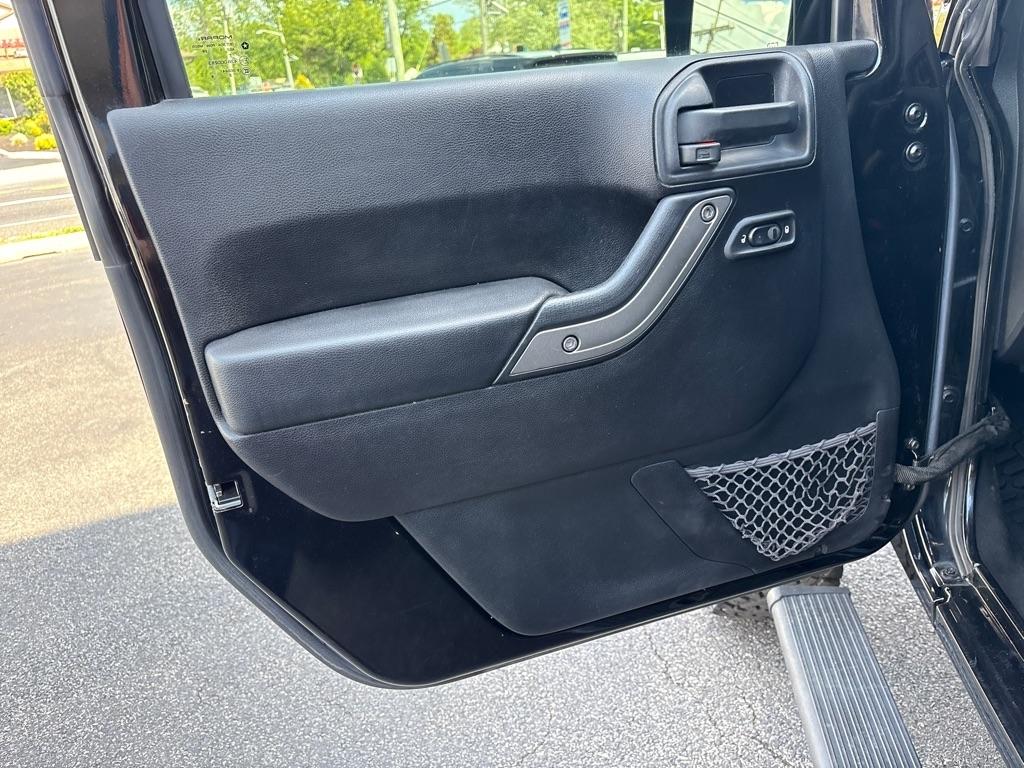 Jeep Wrangler Unlimited 4WD 4dr Sport 2016