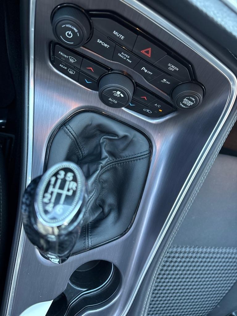 Dodge Challenger R/T Scat Pack Coupe 2017