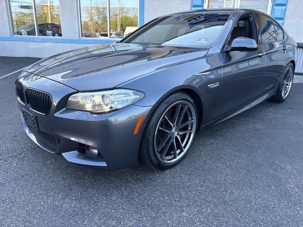 BMW 5 Series 4dr Sdn 550i xDrive AWD 2016