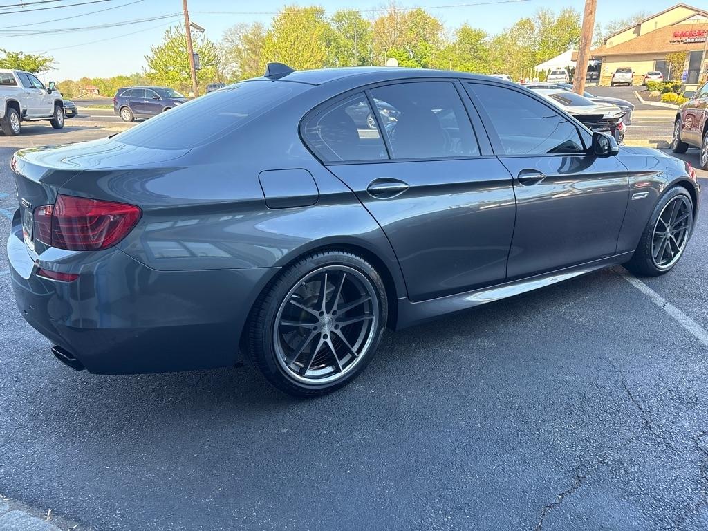 BMW 5 Series 4dr Sdn 550i xDrive AWD 2016