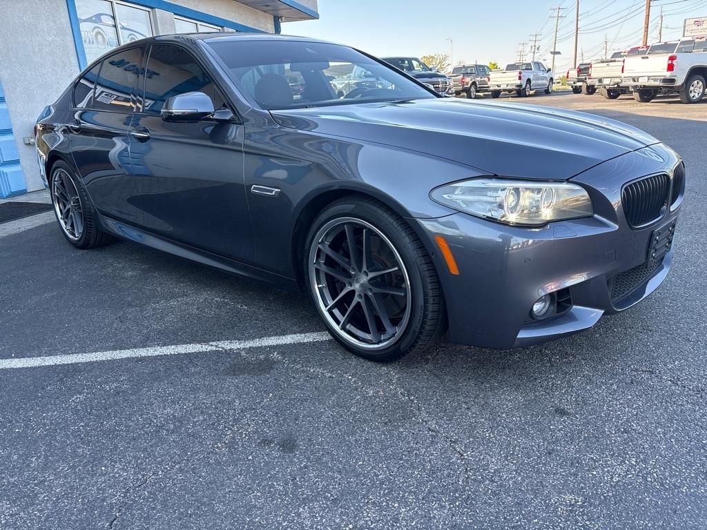 BMW 5 Series 4dr Sdn 550i xDrive AWD 2016