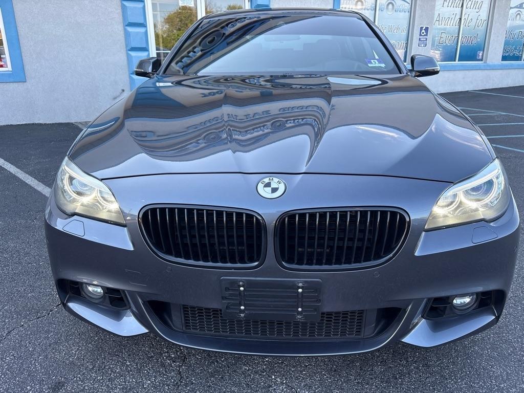 BMW 5 Series 4dr Sdn 550i xDrive AWD 2016