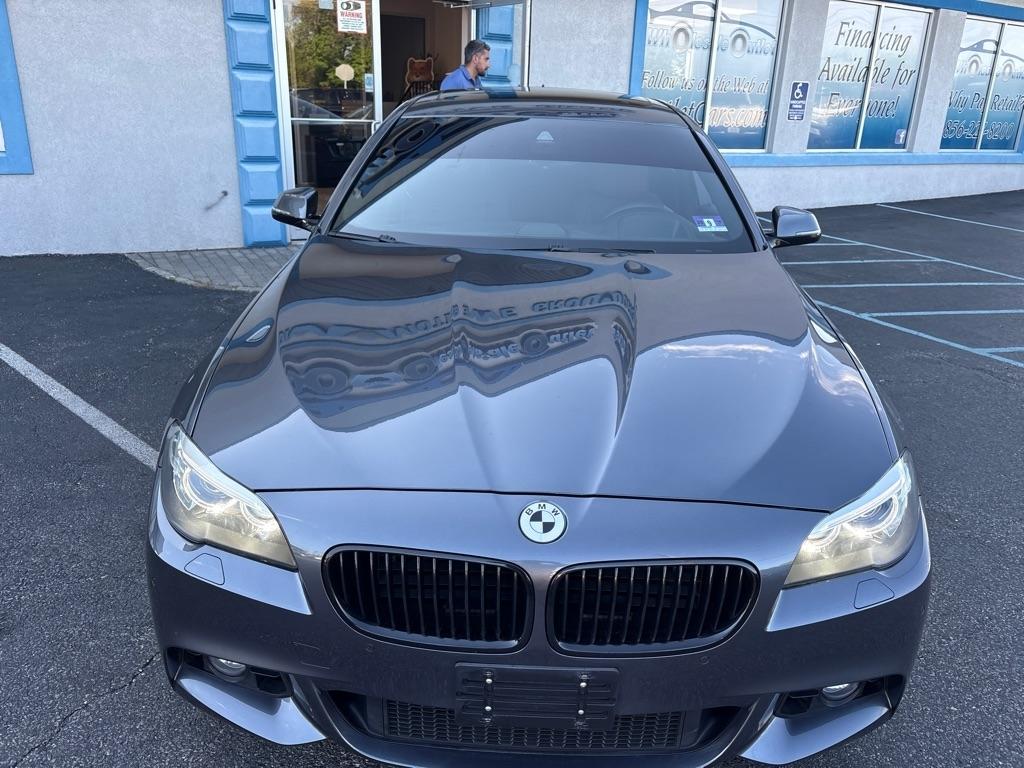BMW 5 Series 4dr Sdn 550i xDrive AWD 2016