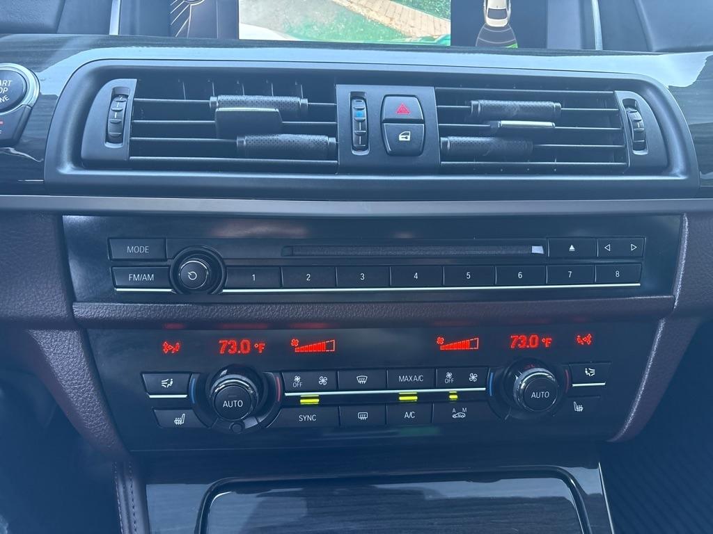 BMW 5 Series 4dr Sdn 550i xDrive AWD 2016