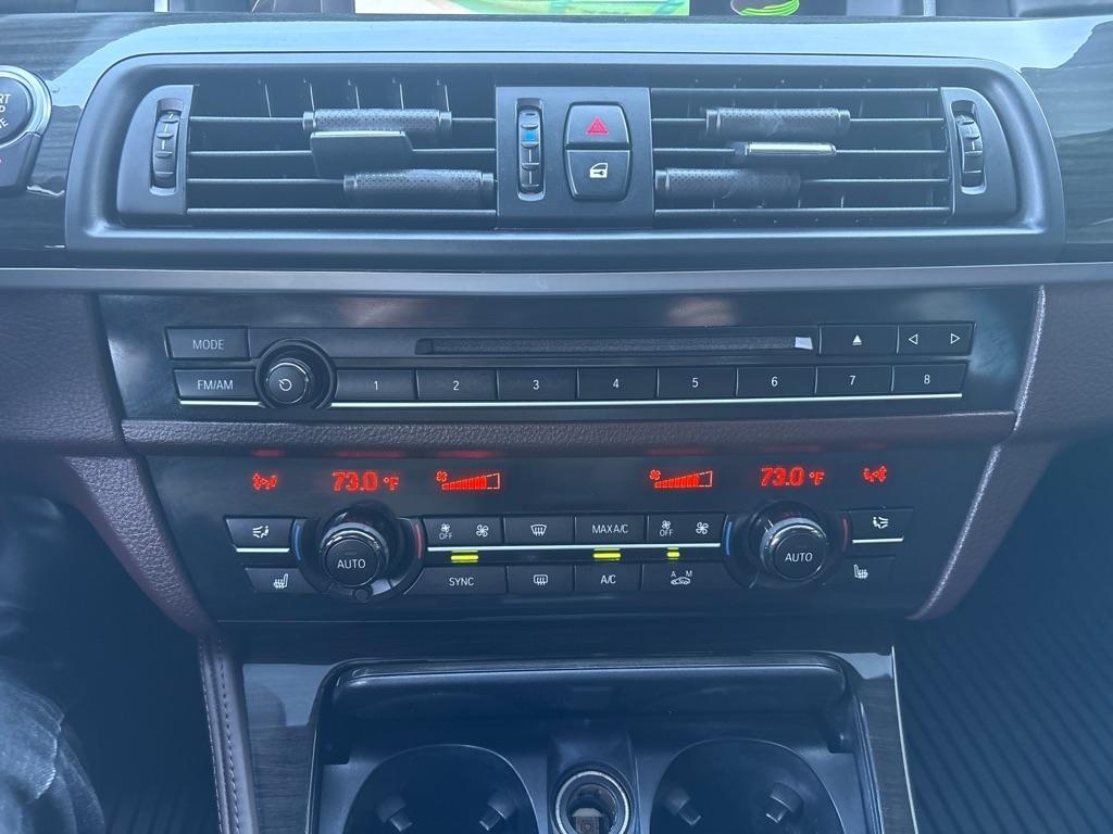 BMW 5 Series 4dr Sdn 550i xDrive AWD 2016